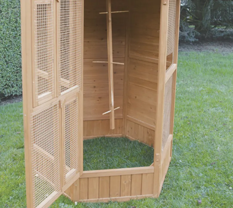 Voladera hexagonal en madera
